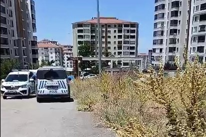 39 yaşındaki kadın &ccedil;adırda &ouml;l&uuml; bulundu
