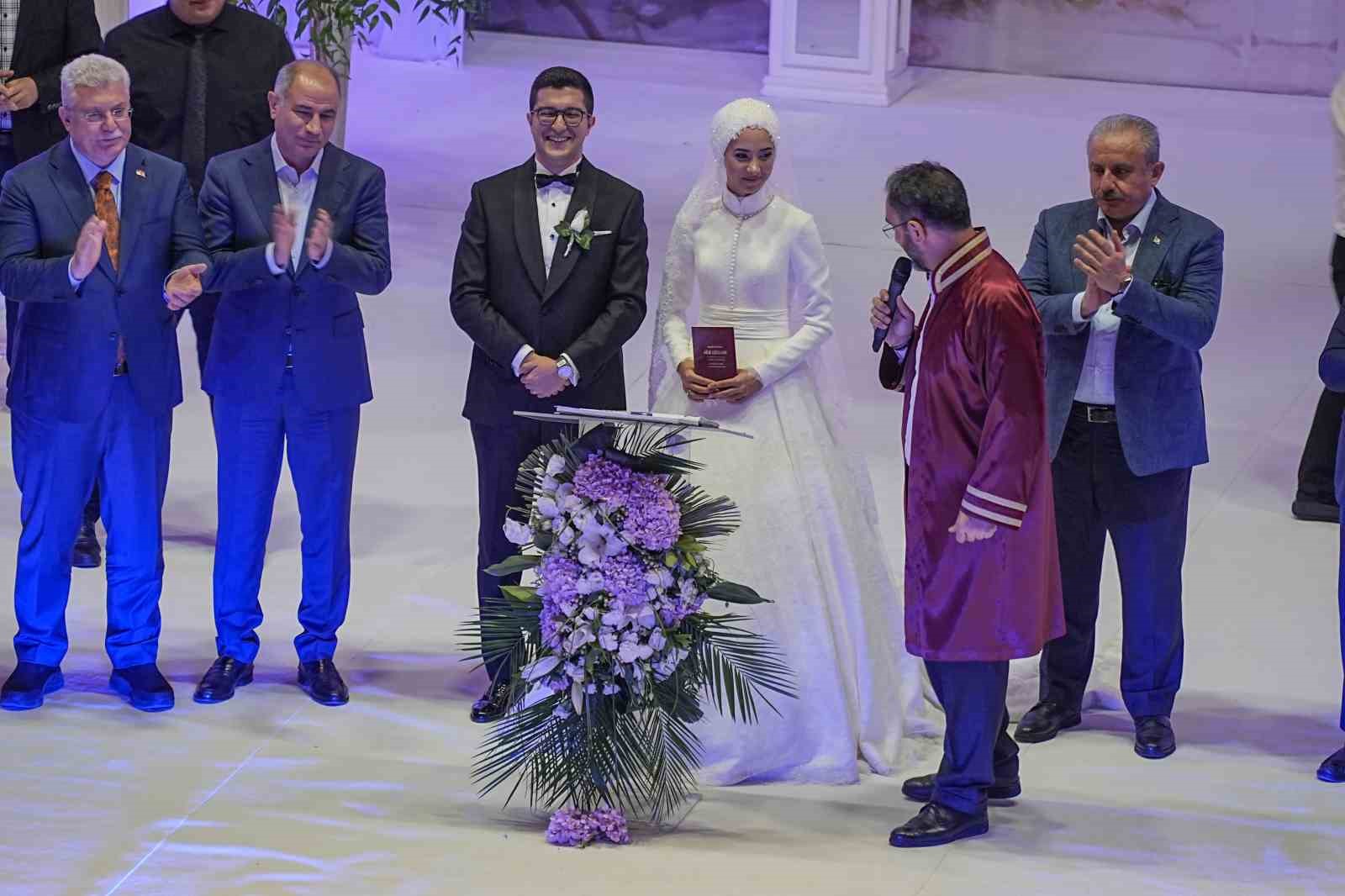 Bursa’da siyaset, yargı ve iş dünyasını buluşturan nikah