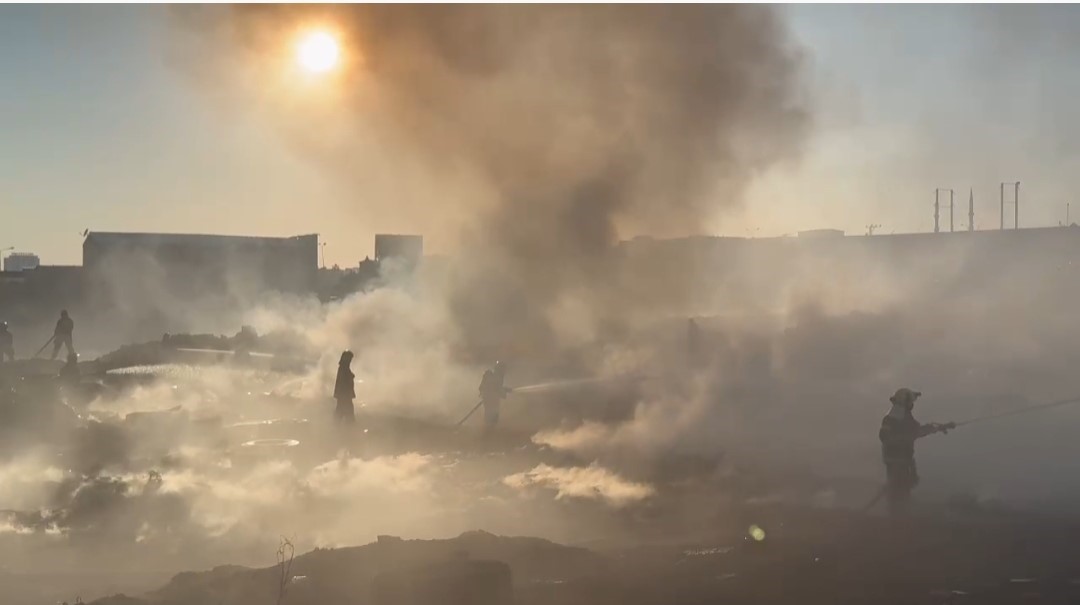 Gaziantep&rsquo;te yoğun dumana neden olan lastik yangını korkuttu
