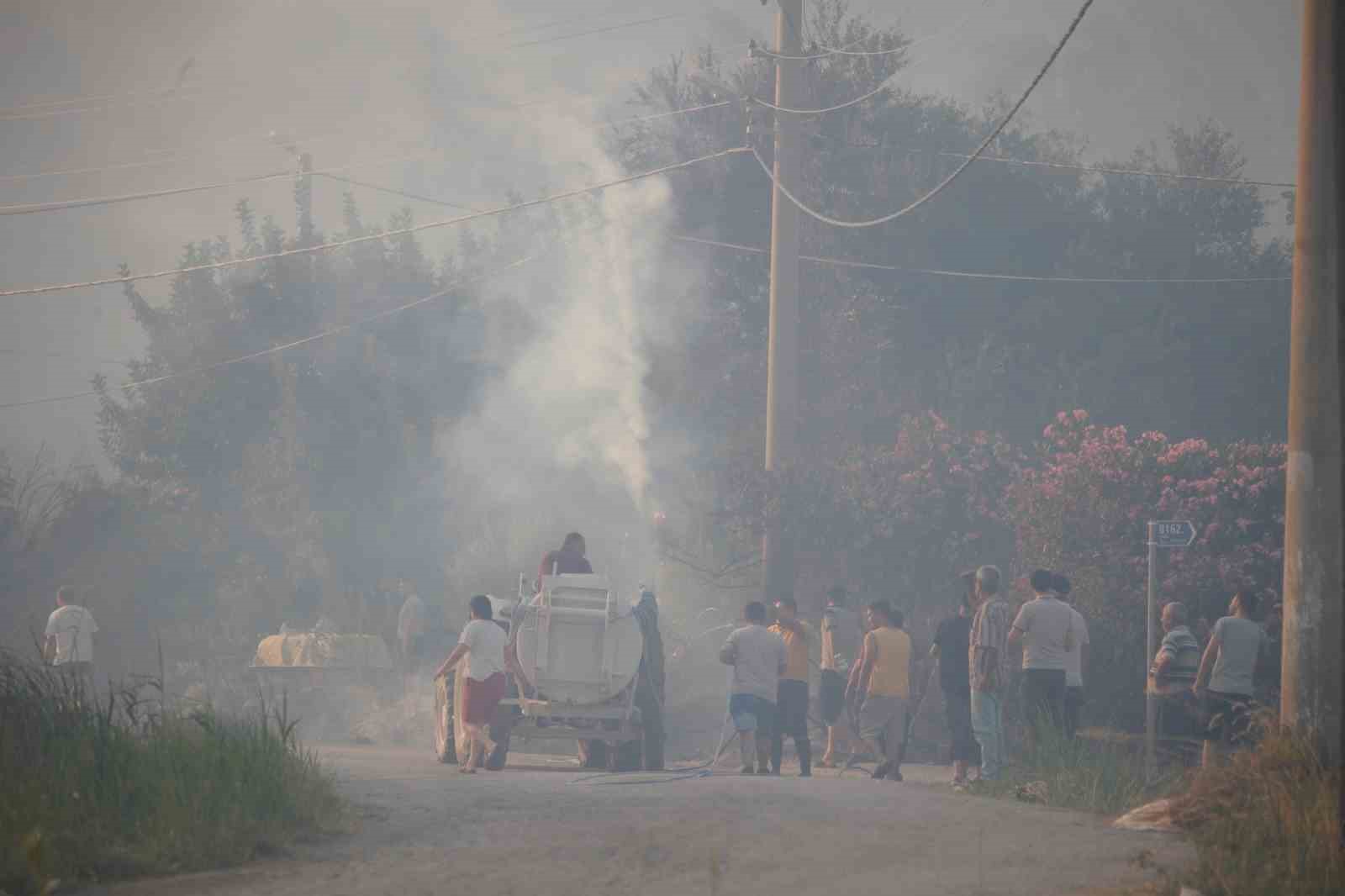 Antalya’da iki noktada çıkan orman yangını kontrol altına alındı
