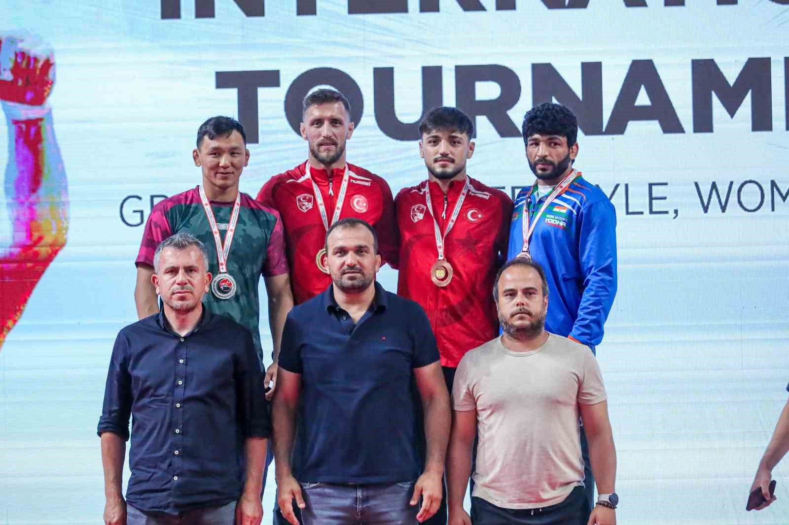 Uluslararası Yaşar Doğu, Vehbi Emre ve Hamit Kaplan Turnuvası sona erdi
