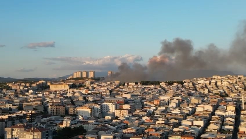 Bursa’da çöplükteki yangın şehrin her yerinden görüldü