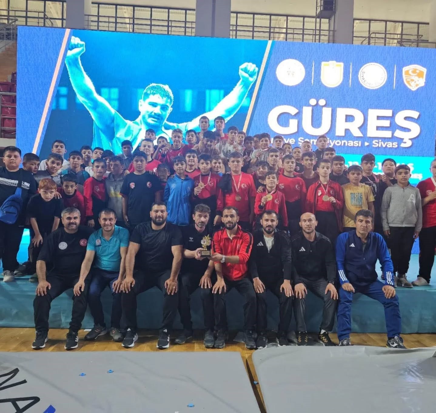 Sporculara kutlama mesajı