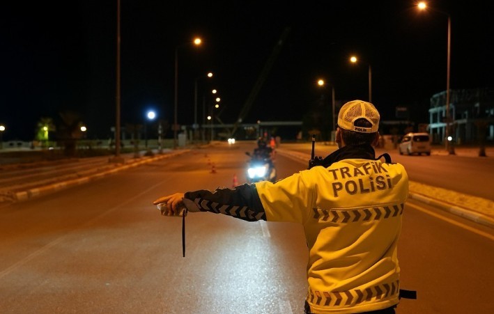 Isparta’da 2 saatte 358 şahıs ve 64 araç sorgulandı