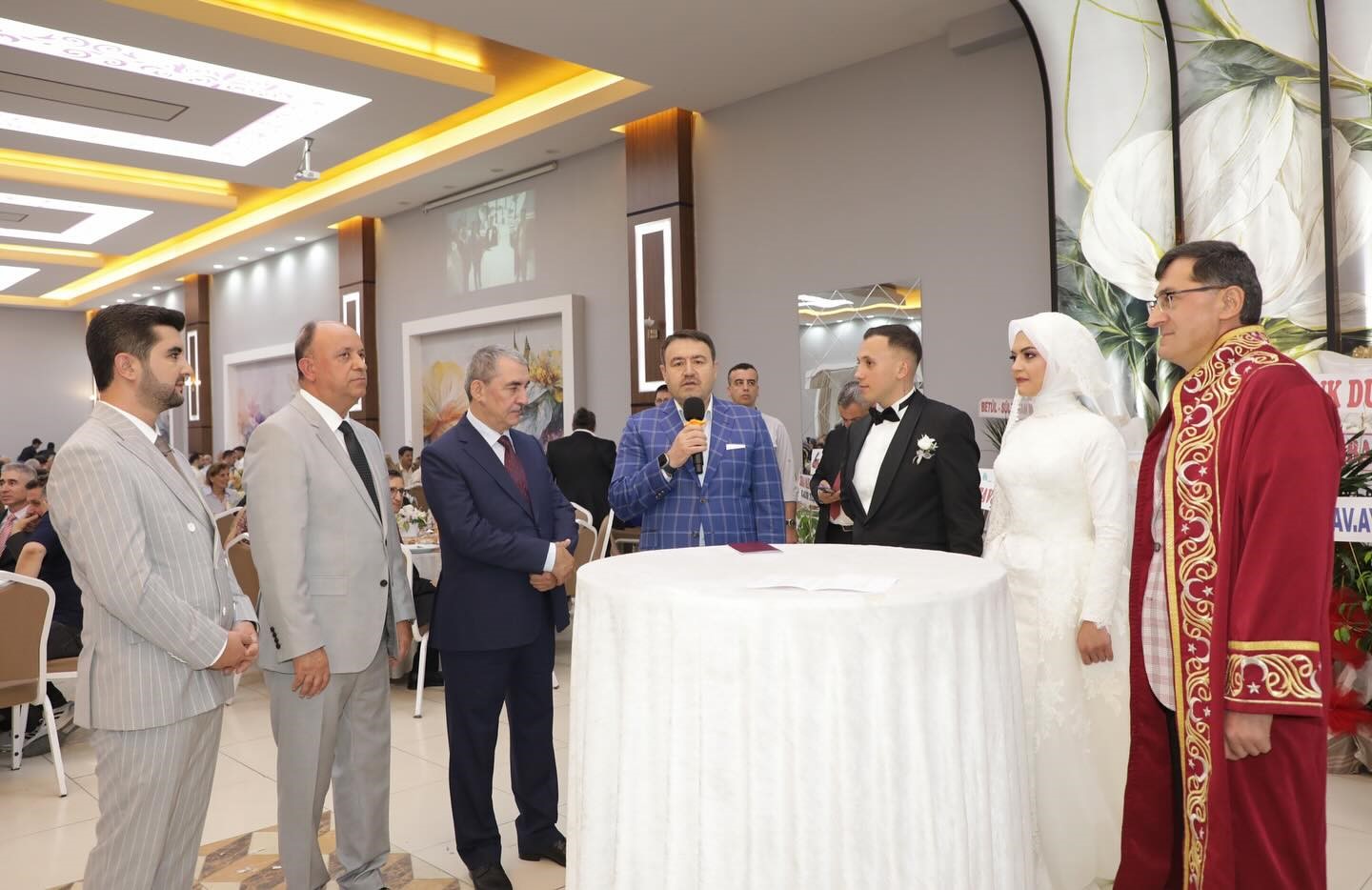 Vali Musa Işın: "Toplumu ayakta tutan en büyük güç, aile içindeki sevgi ve bağlılıktır"