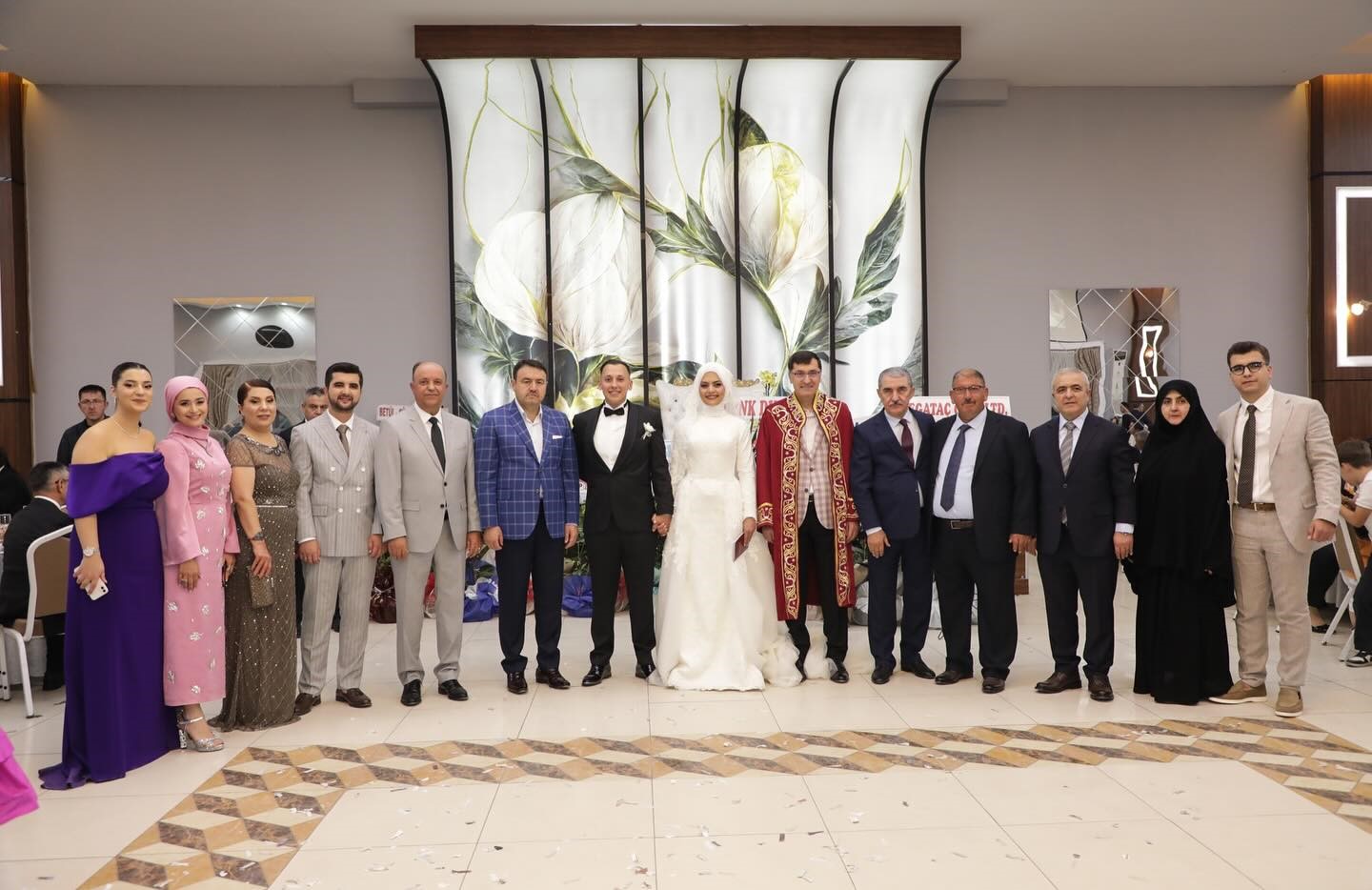 Vali Musa Işın: "Toplumu ayakta tutan en b&uuml;y&uuml;k g&uuml;&ccedil;, aile i&ccedil;indeki sevgi ve bağlılıktır"
