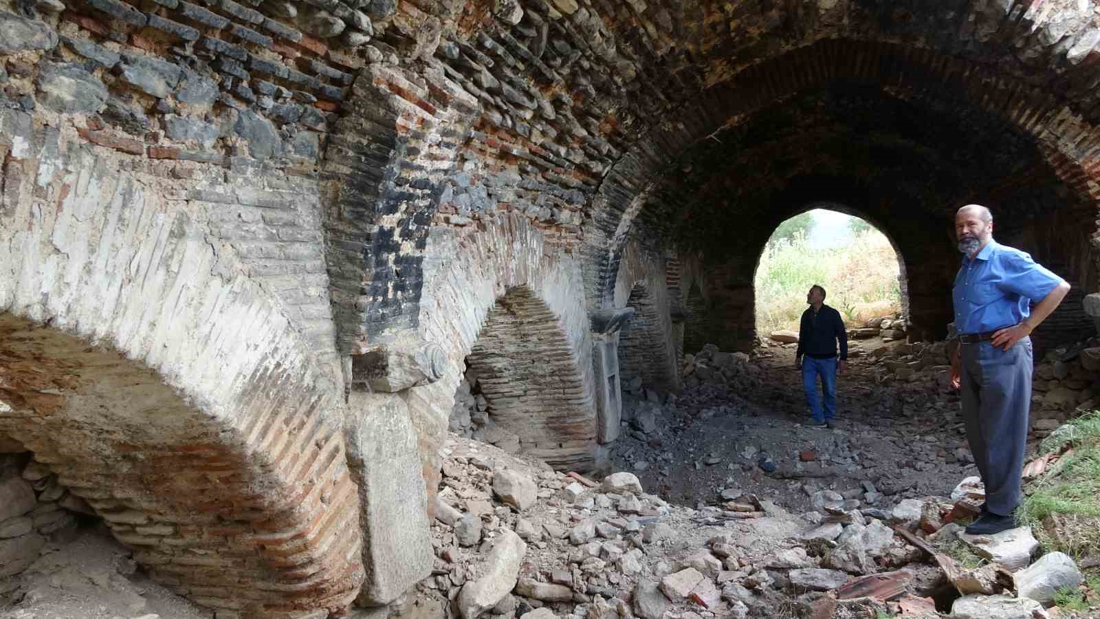 Kütahya’da 831 yıllık Yenice Han turizme kazandırılmayı bekliyor