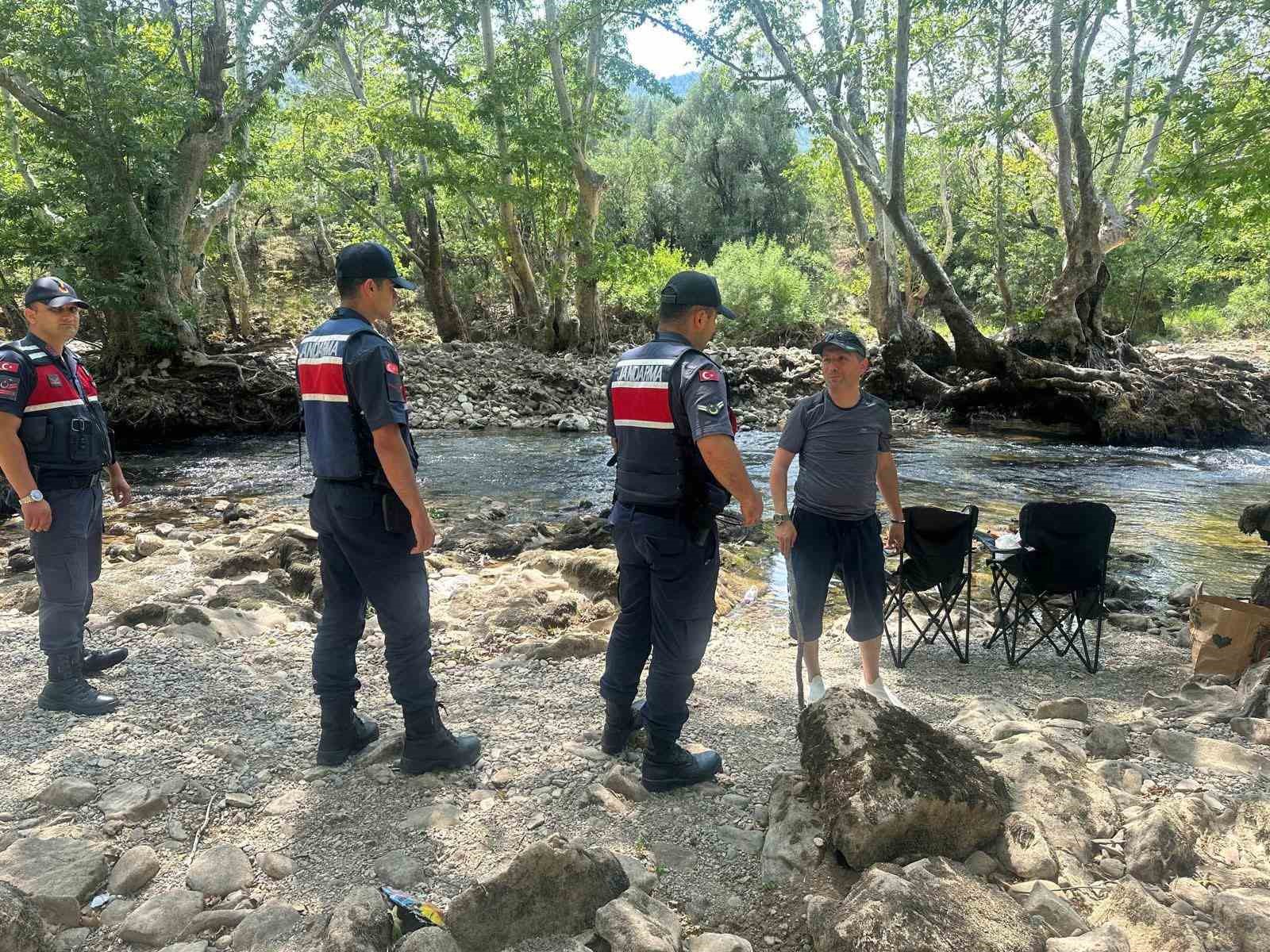 Akdeniz’de yangın alarmı, Akseki’de jandarma devriyeleri sıklaştırdı