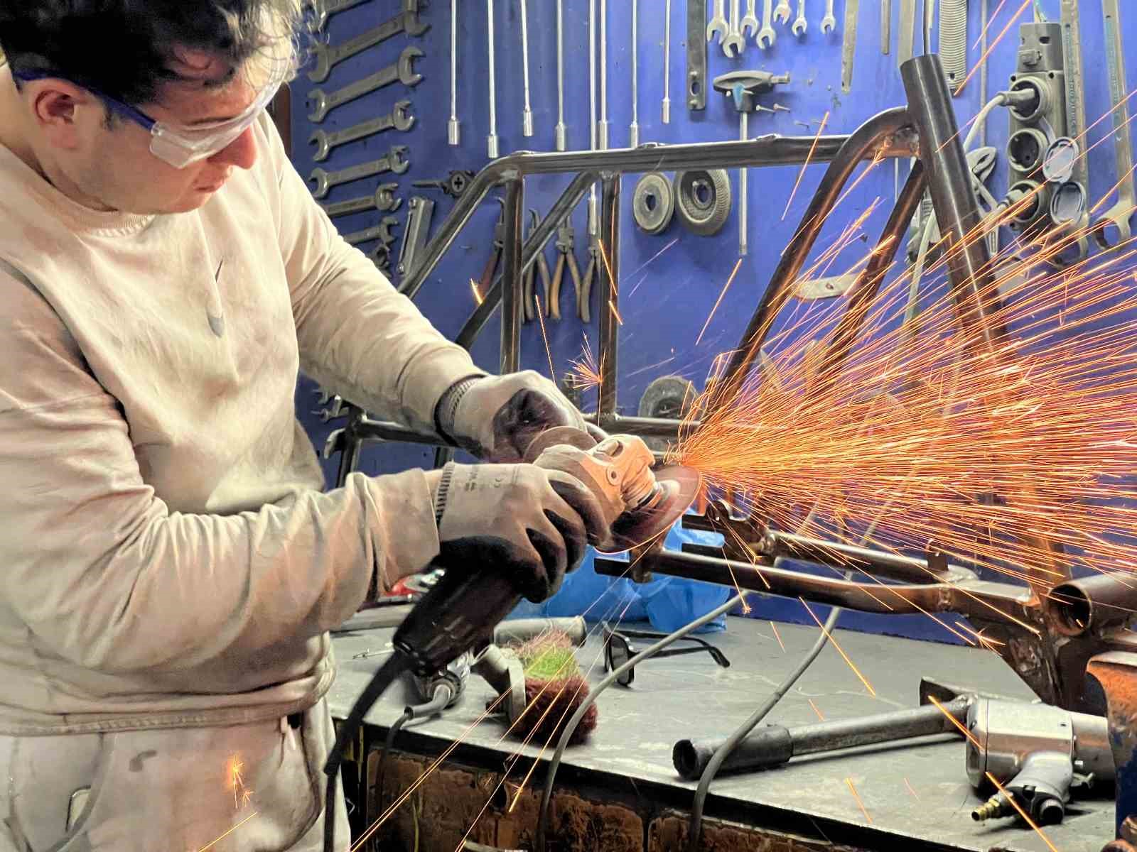 Bisikletleri sanat eserine çeviriyor
