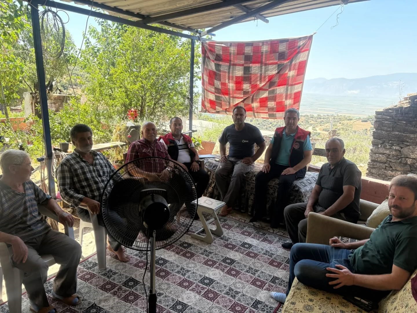 Karadut Mahallesi’nde üreticilere tarım ve hayvancılık eğitimi
