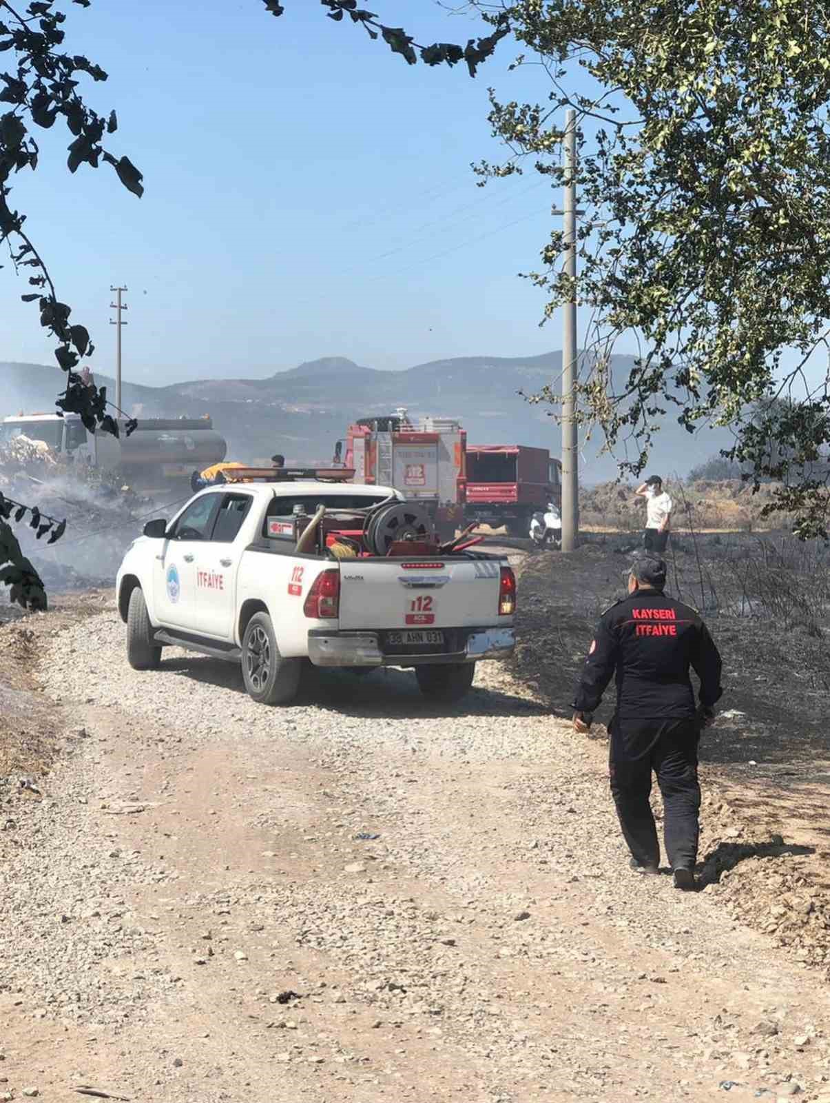 Kayseri itfaiyesi Manisa&rsquo;daki yangını s&ouml;nd&uuml;rme &ccedil;alışmasına katıldı
