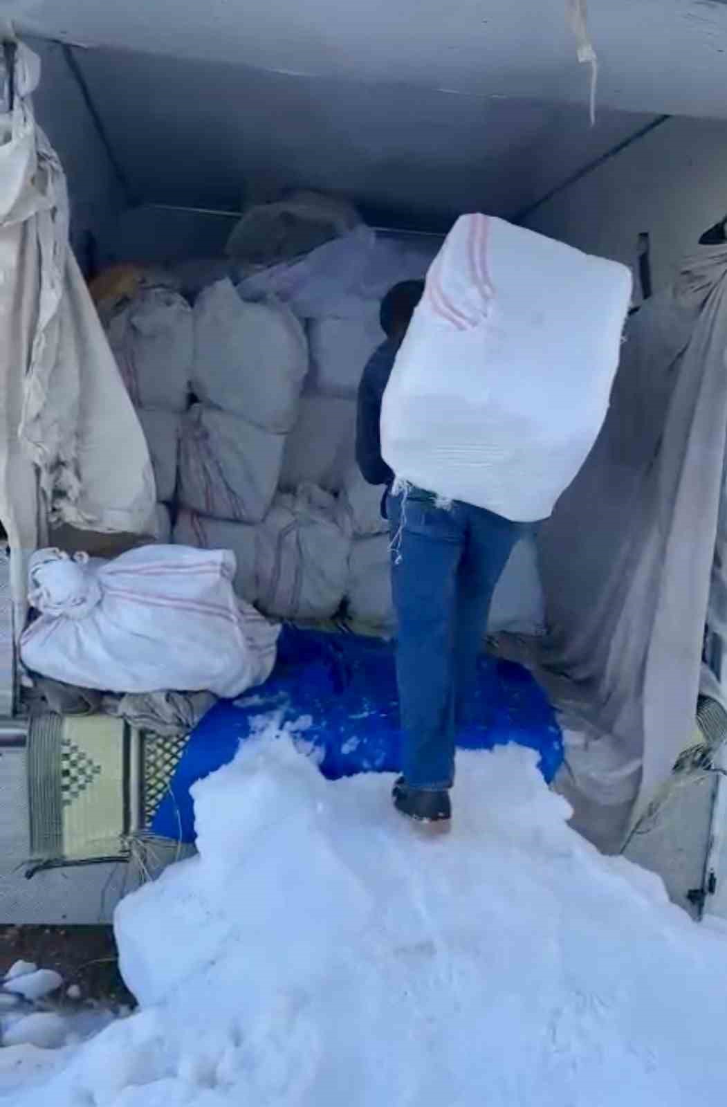 Kar kütlelerinin 3 bin metreden 40 derece sıcağa yolculuğu

