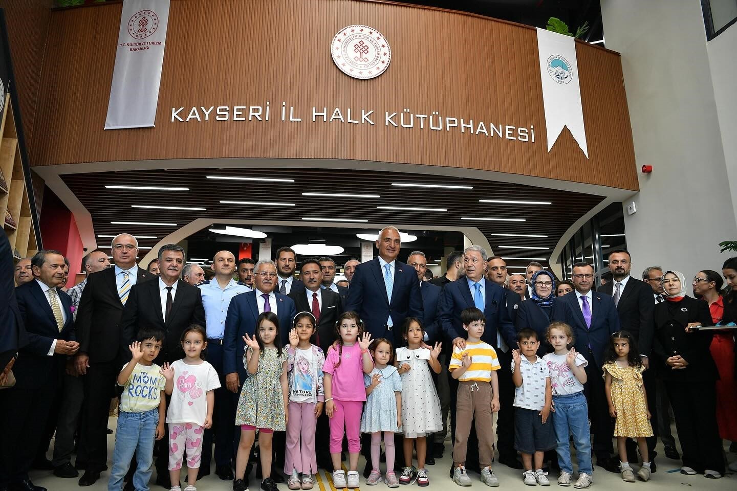 K&uuml;t&uuml;phaneler; ilk 6 ayda 966 bin kişiye hizmet verdi
