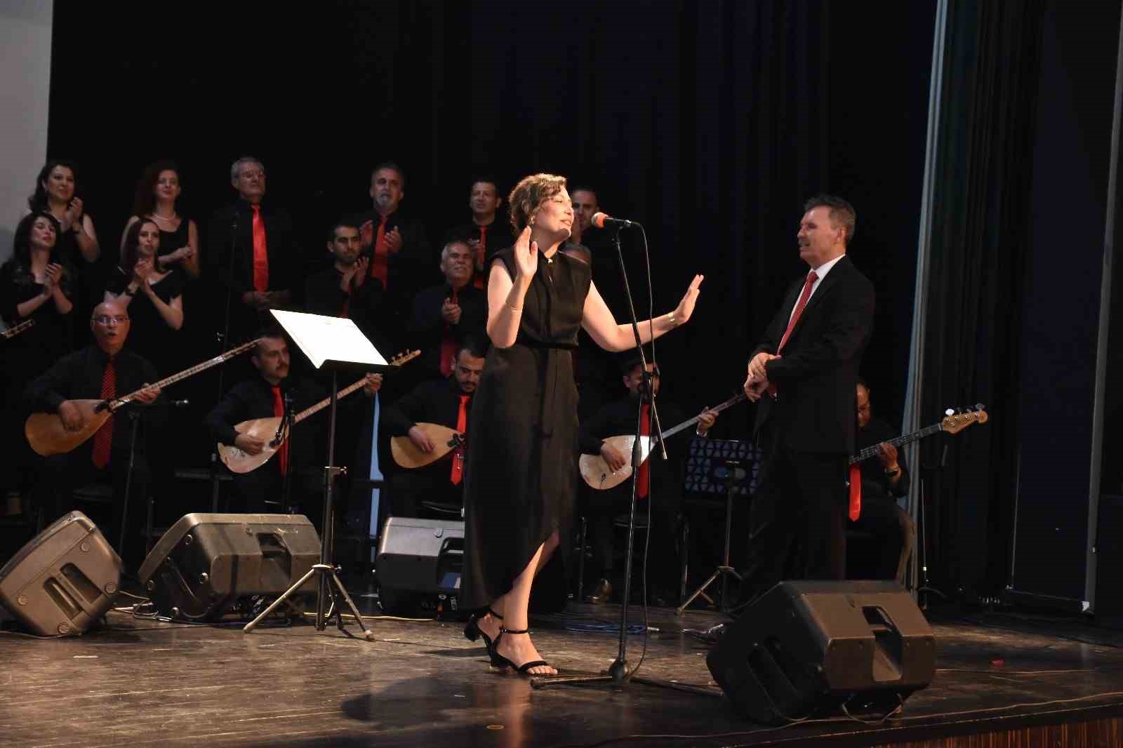 Telden Dile Türk Halk Müziği Öğretmenler Korosu sezon sonu konseri