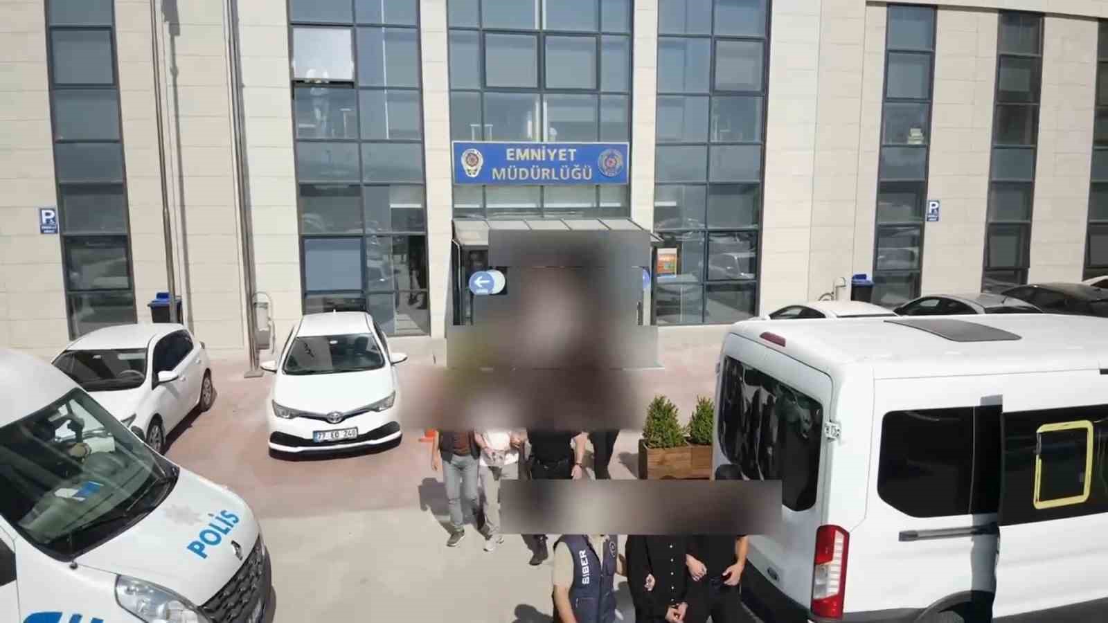 Yalova merkezli 8 ilde siber dolandırıcılık operasyonu: 7 tutuklama
