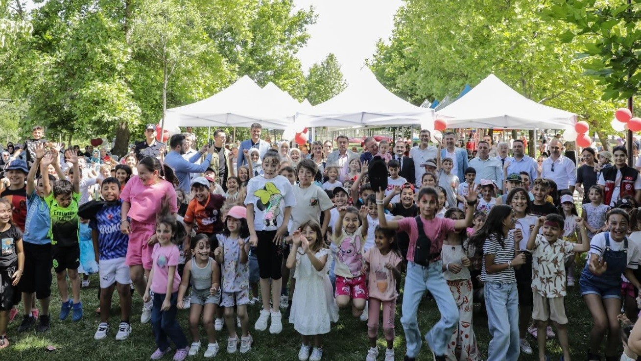 Tavşanlı&rsquo;da Geleneksel Koruyucu Aile G&uuml;n&uuml; ve &Ccedil;ocuk Şenlikleri
