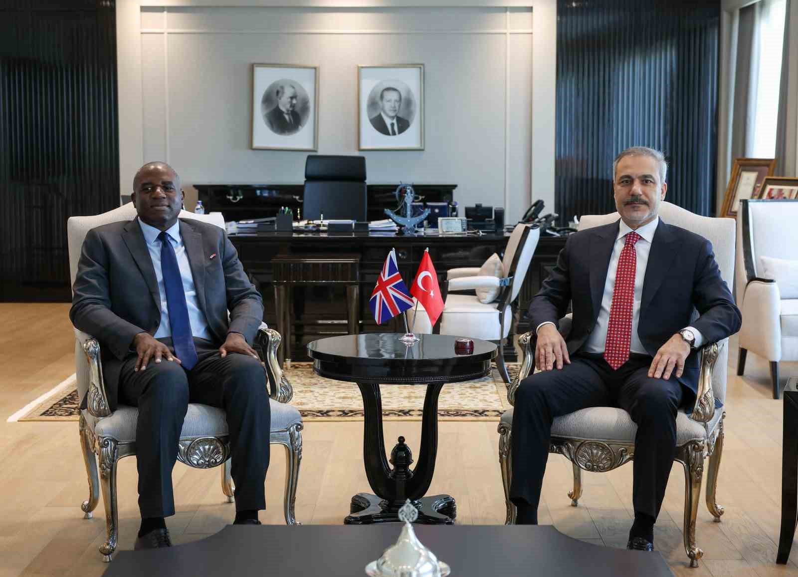 Dışişleri Bakanı Fidan, Birleşik Krallık Dışişleri Bakanı Lammy ile görüştü