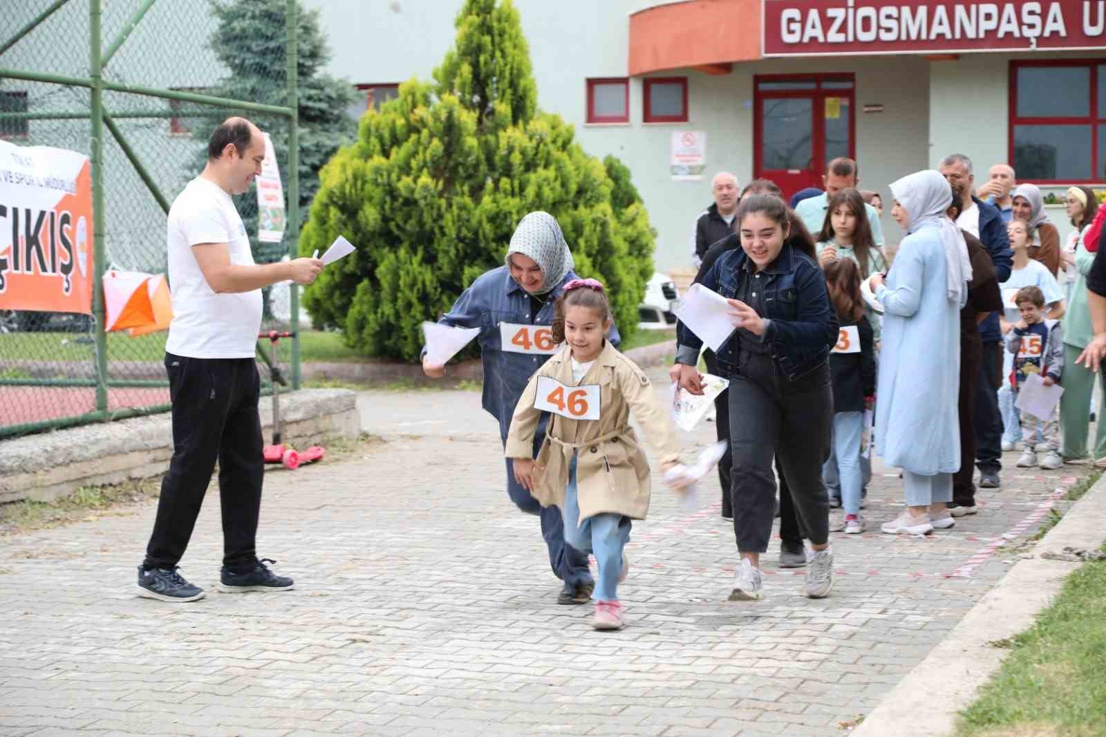 Aileler TOGÜ kampüsünde eğlenerek spor yaptı