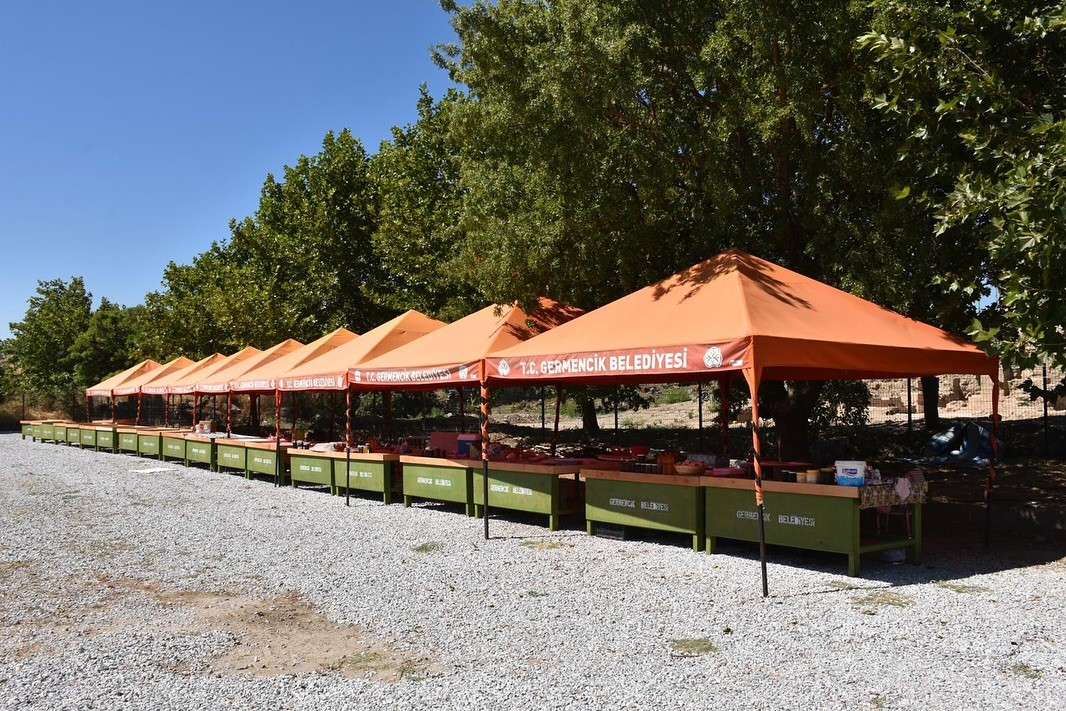 Yarışlar Kenti Magnesia’da Tarihi Köy Pazarı hazırlığı