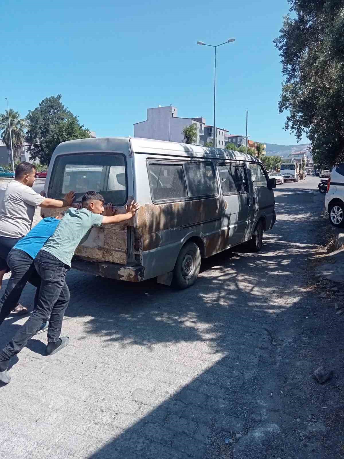S&ouml;ke Belediyesi&rsquo;nden hurda ara&ccedil;lara m&uuml;dahale
