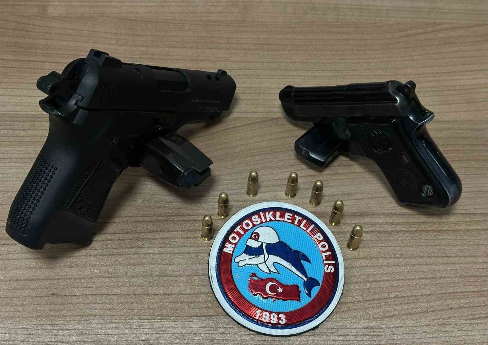 Sakarya’da huzur operasyonunda kayıt dışı çalışanlar ve arananlar yakalandı