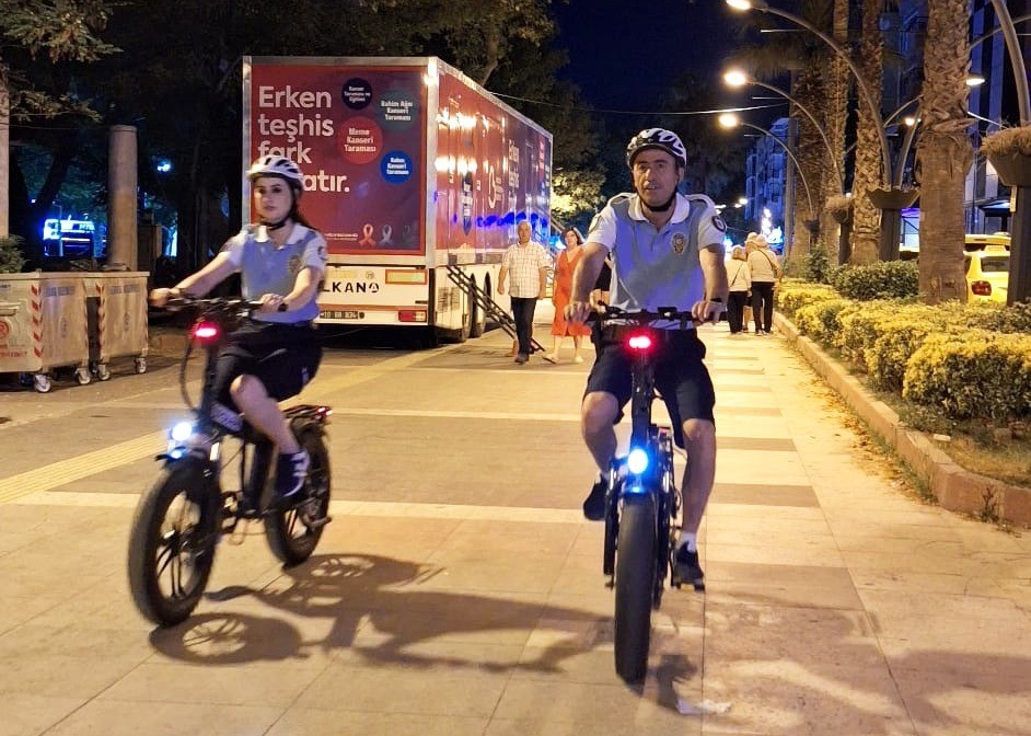 Erdek sahillerinde "Martı Timleri" görev başında