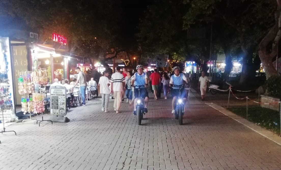 Erdek sahillerinde "Martı Timleri" g&ouml;rev başında
