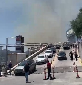 Bodrum’daki yangında alışveriş merkezi tahliye edildi