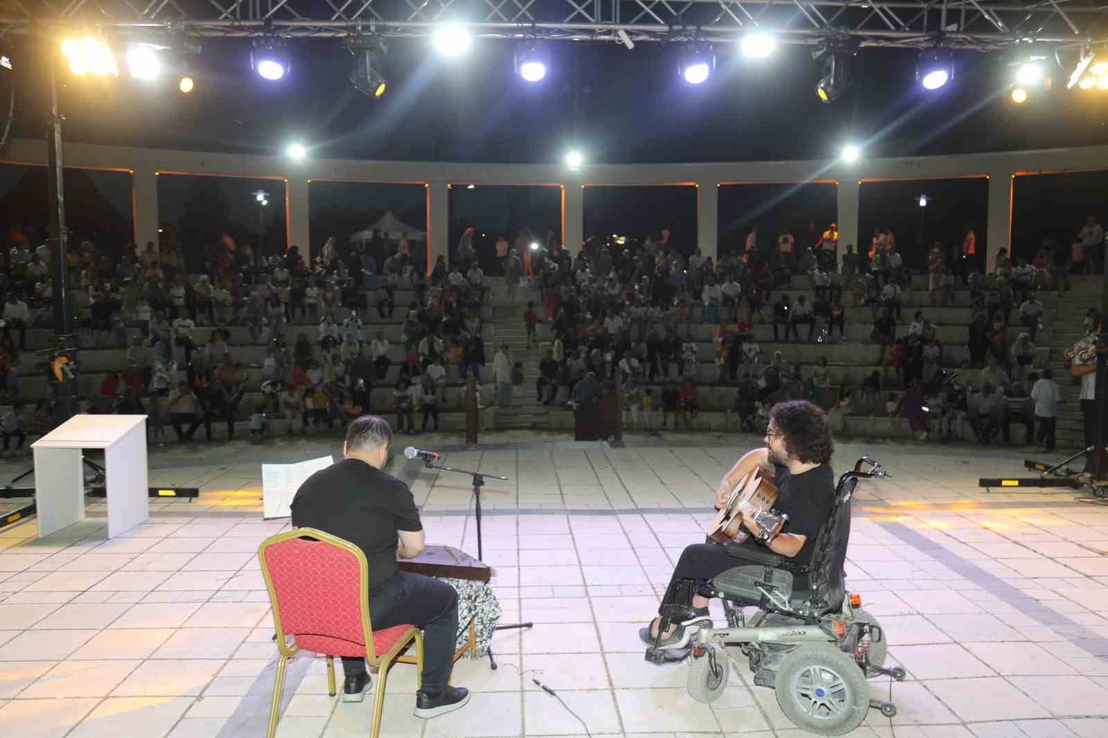 Elazığ Belediyesi tiyatro şenliği yoğun ilgi gördü