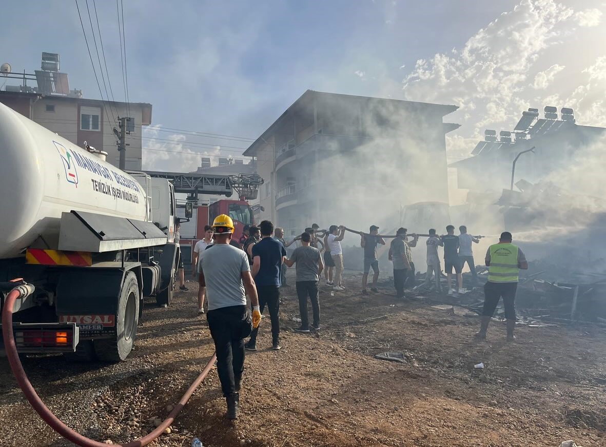 Manavgat Belediyesi’nden yangın riskine karşı bilgilendirme ve uyarılar