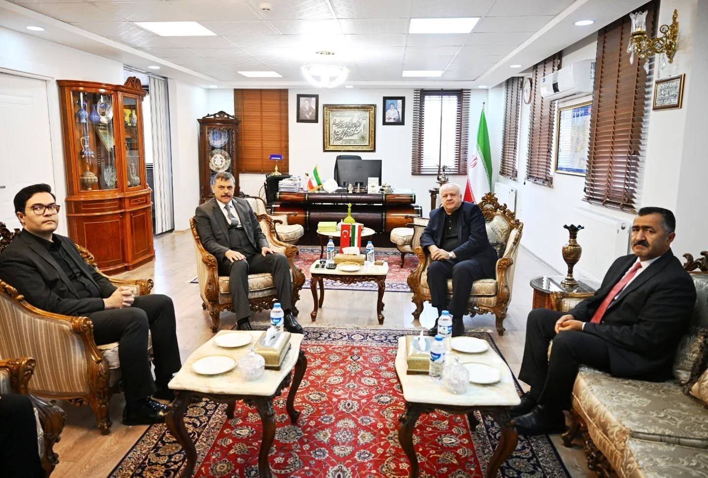 Vali &Ccedil;ift&ccedil;i&rsquo;den taziye ziyareti
