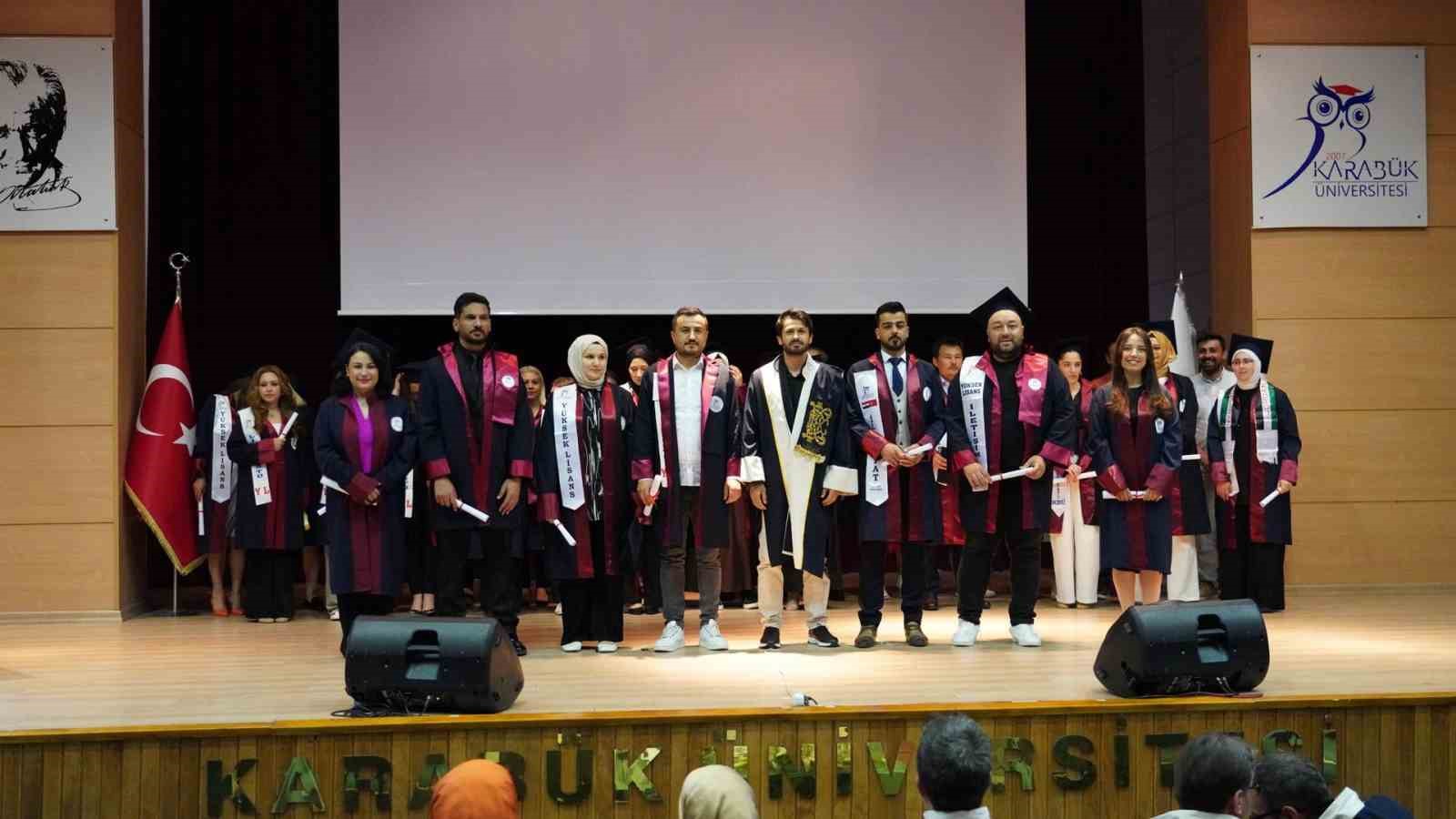 KBÜ Lisansüstü Eğitim Enstitüsü’nde 948 mezun diplomasını aldı
