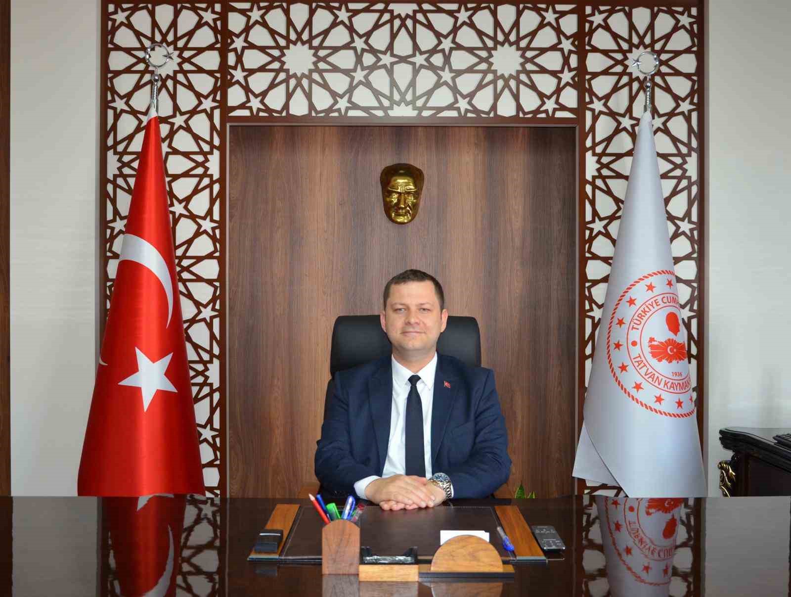 Kaymakam Demirer göreve başladı