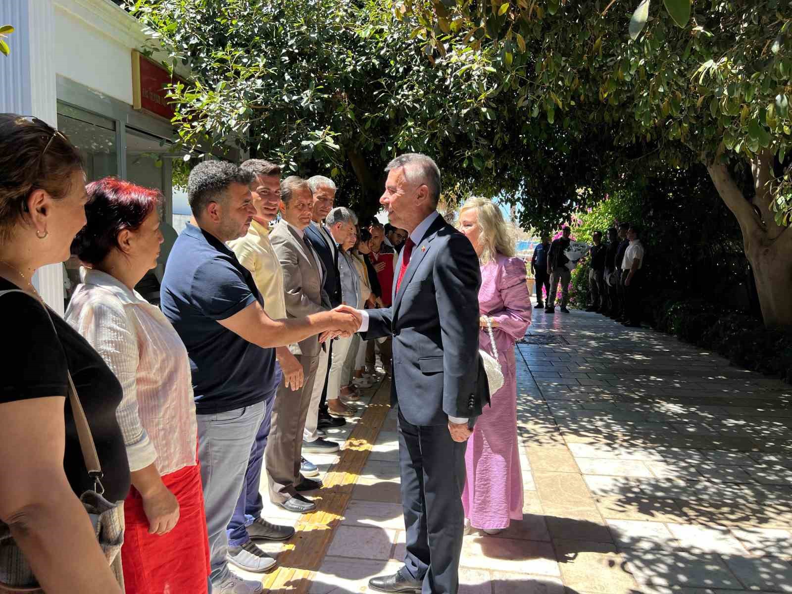 Bodrum Kaymakamı, Sırmalı g&ouml;revine başladı
