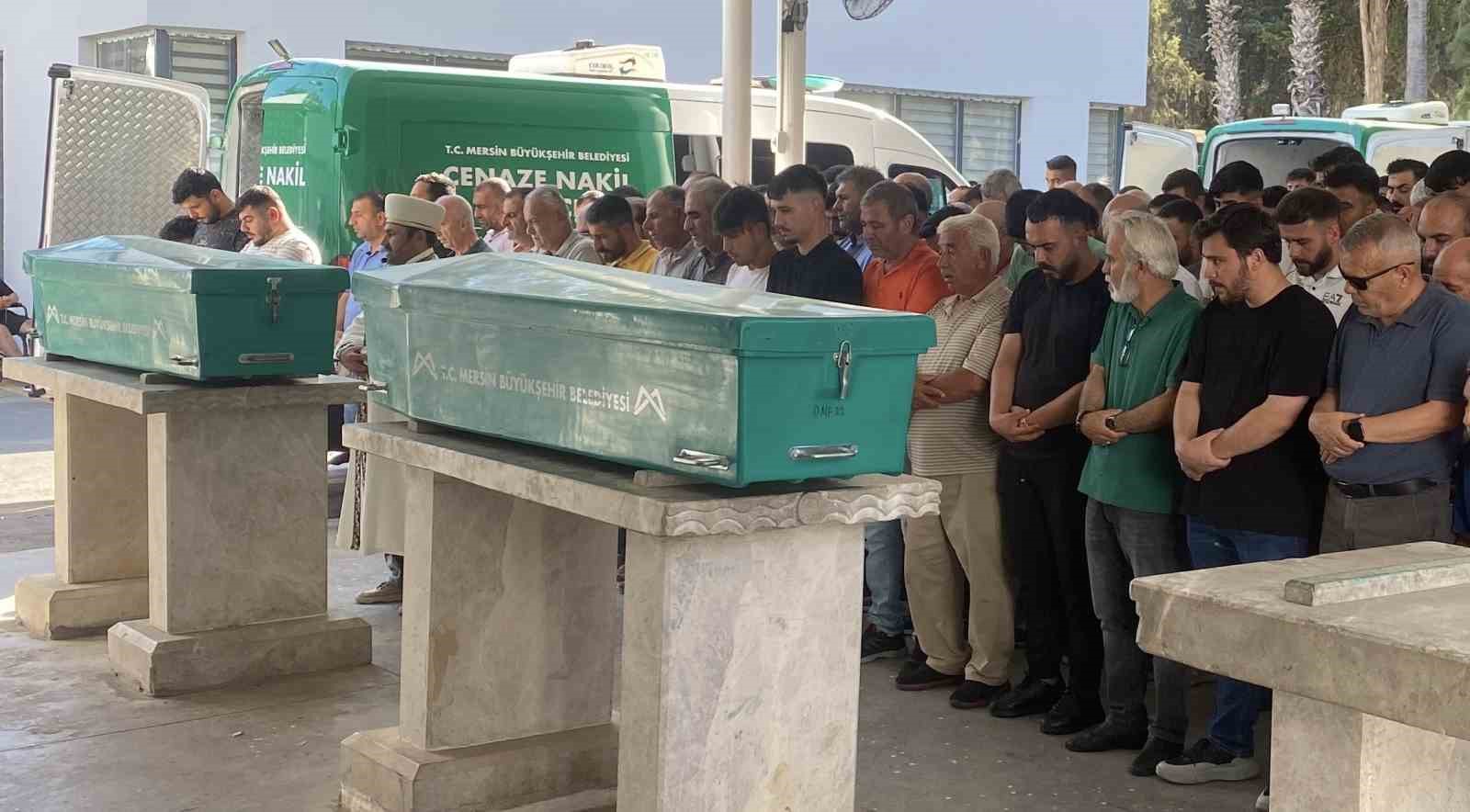 Oto yıkamacıda ölen 4 gençten 2’sinin cenazeleri toprağa verildi