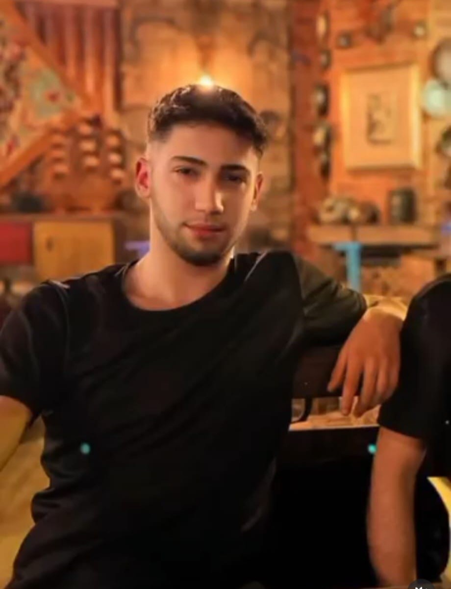 18 yaşındaki Enes&rsquo;in bı&ccedil;akla &ouml;ld&uuml;r&uuml;lme anı g&ouml;r&uuml;nt&uuml;leri ortaya &ccedil;ıktı
