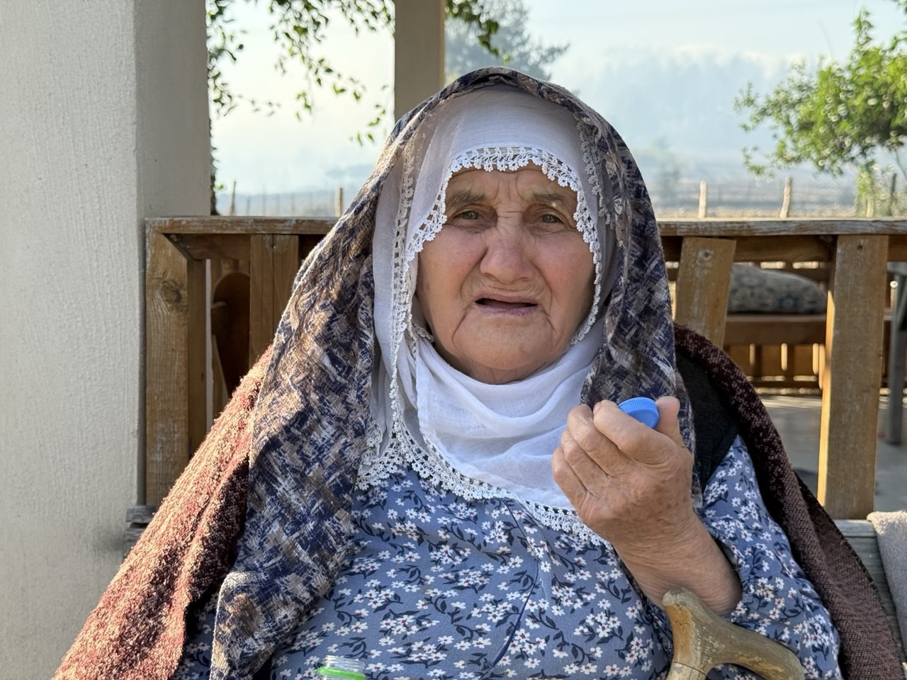 Kozan&rsquo;daki orman yangınında &ccedil;ift&ccedil;iler, hayvanlarını korumak i&ccedil;in m&uuml;cadele etti
