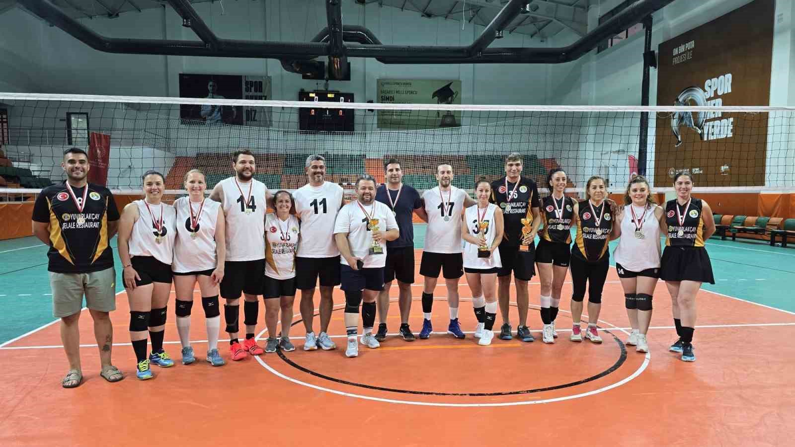 Köyceğiz veteran voleybol etkinliği tamamlandı