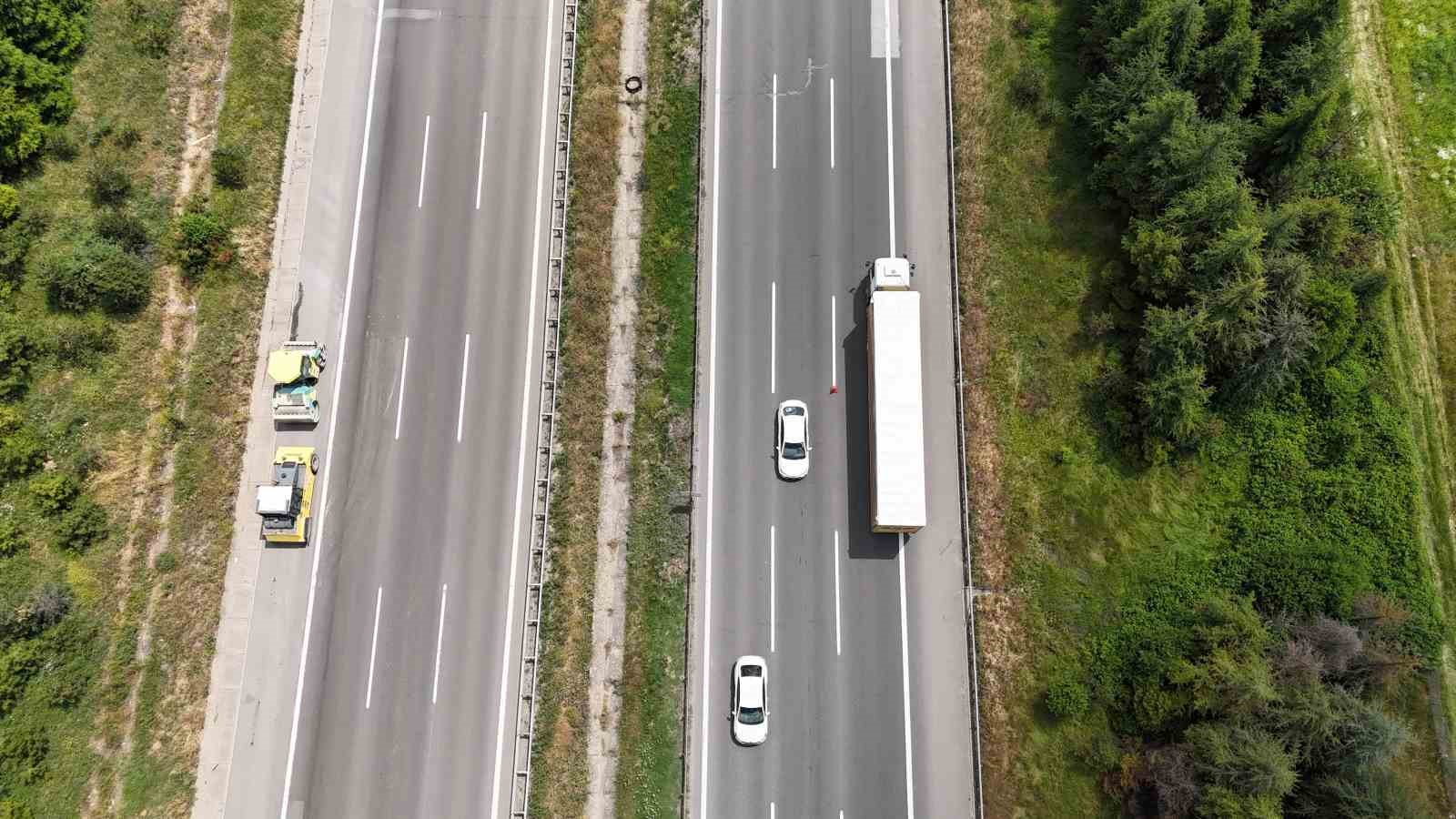 TEM Otoyolu’nda 4 gün boyunca İstanbul istikametine trafik tek istikametten sağlanacak
