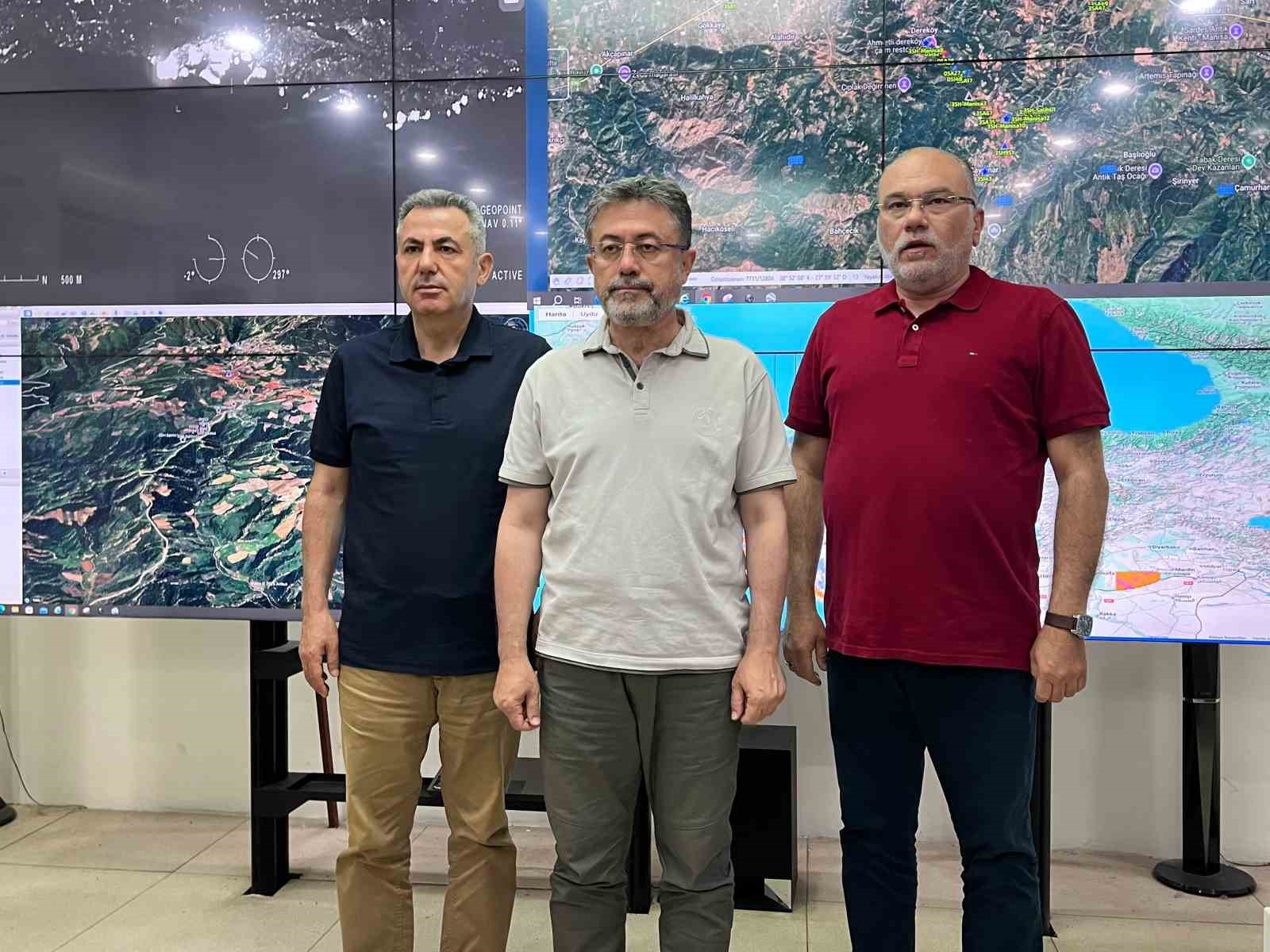 İzmir’de 5 köy ve 2 mahalle tedbiren boşaltıldı