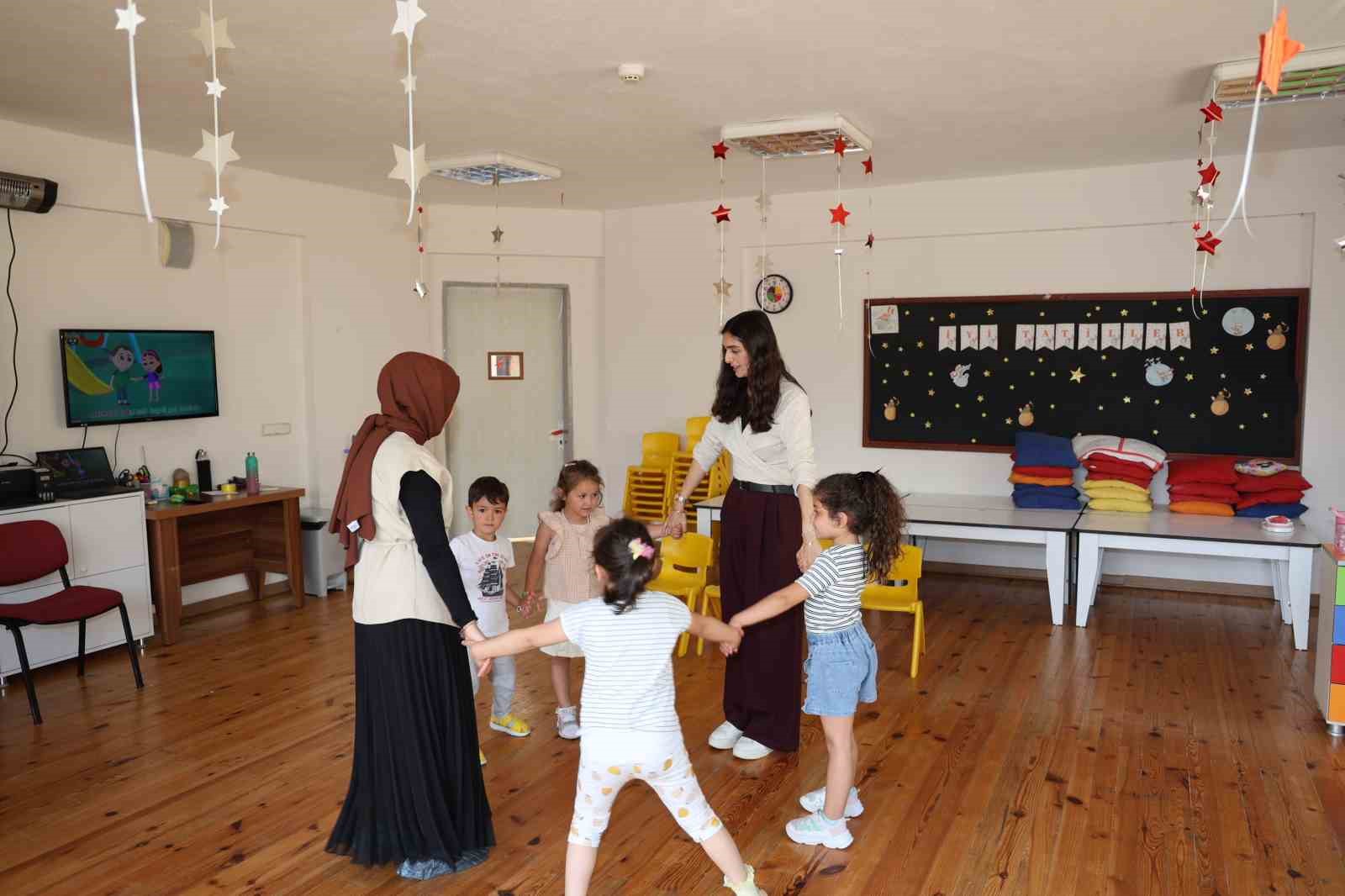 Düzce Üniversitesi çocuk kampüsü başladı
