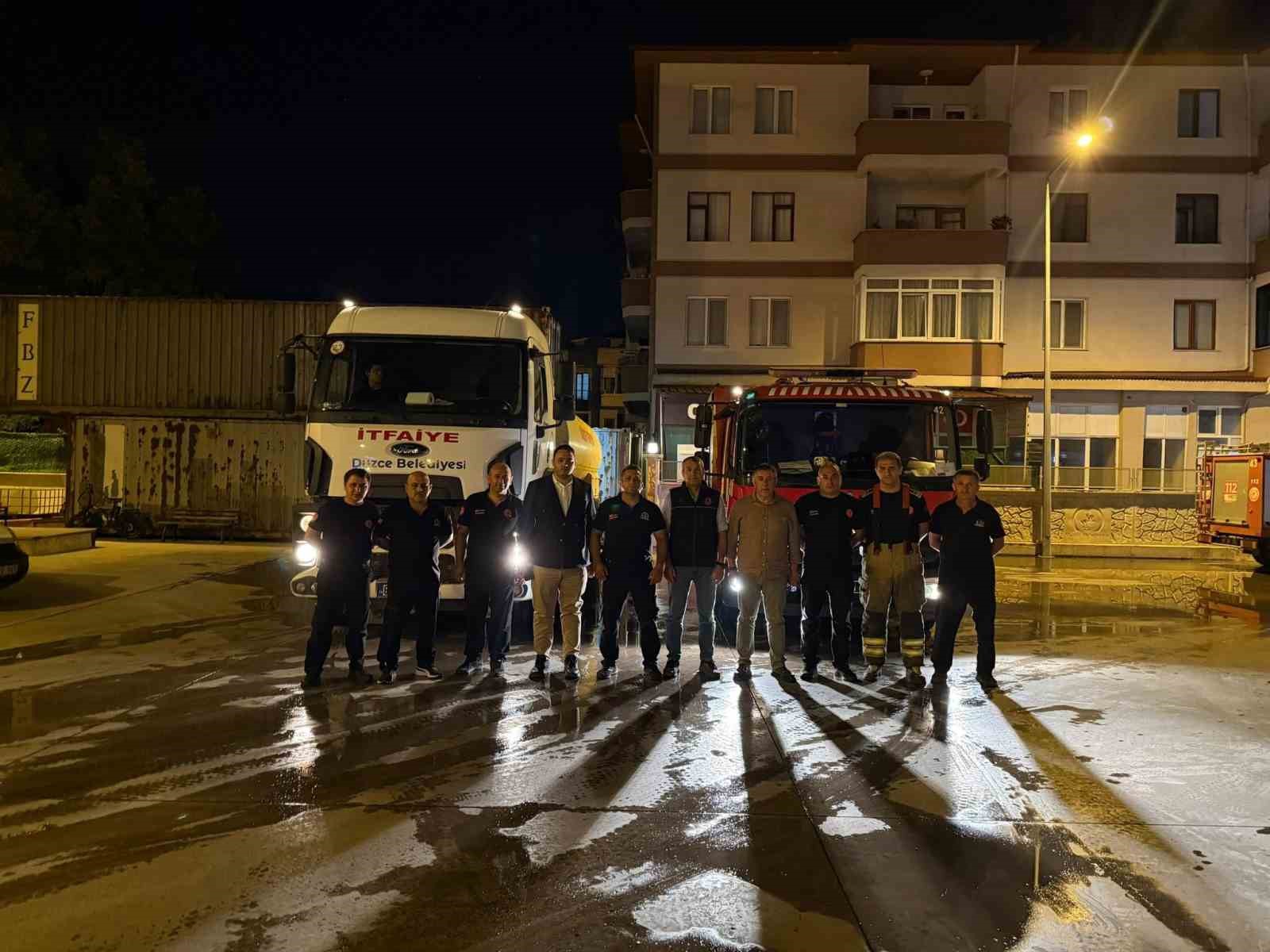 Düzce İtfaiyesi İzmir’e yola çıktı
