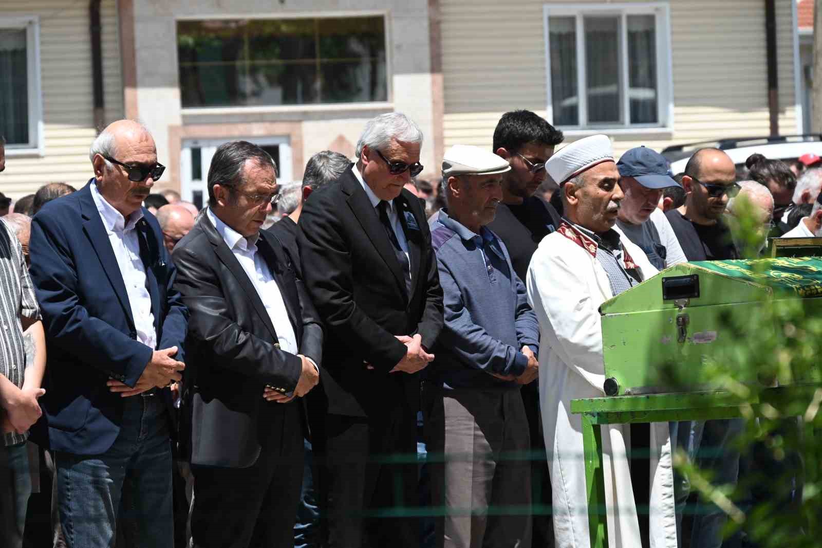 Başkan yardımcısı Engin Kardeş son yolculuğuna uğurlandı