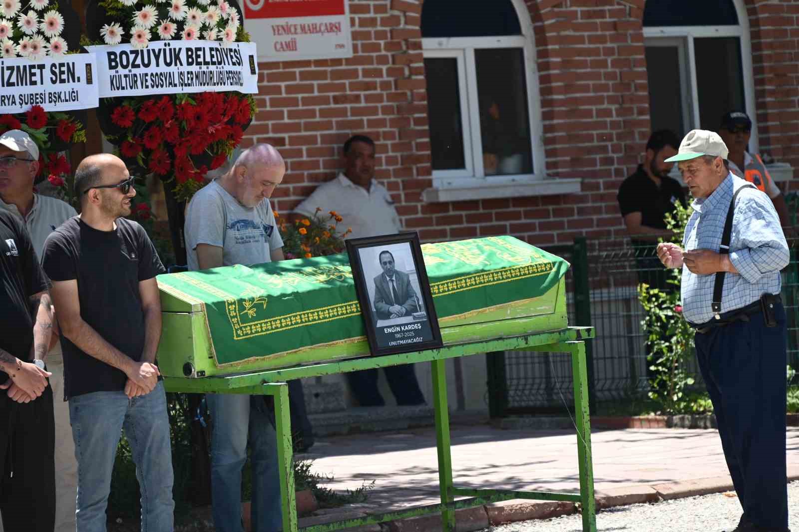 Başkan yardımcısı Engin Kardeş son yolculuğuna uğurlandı
