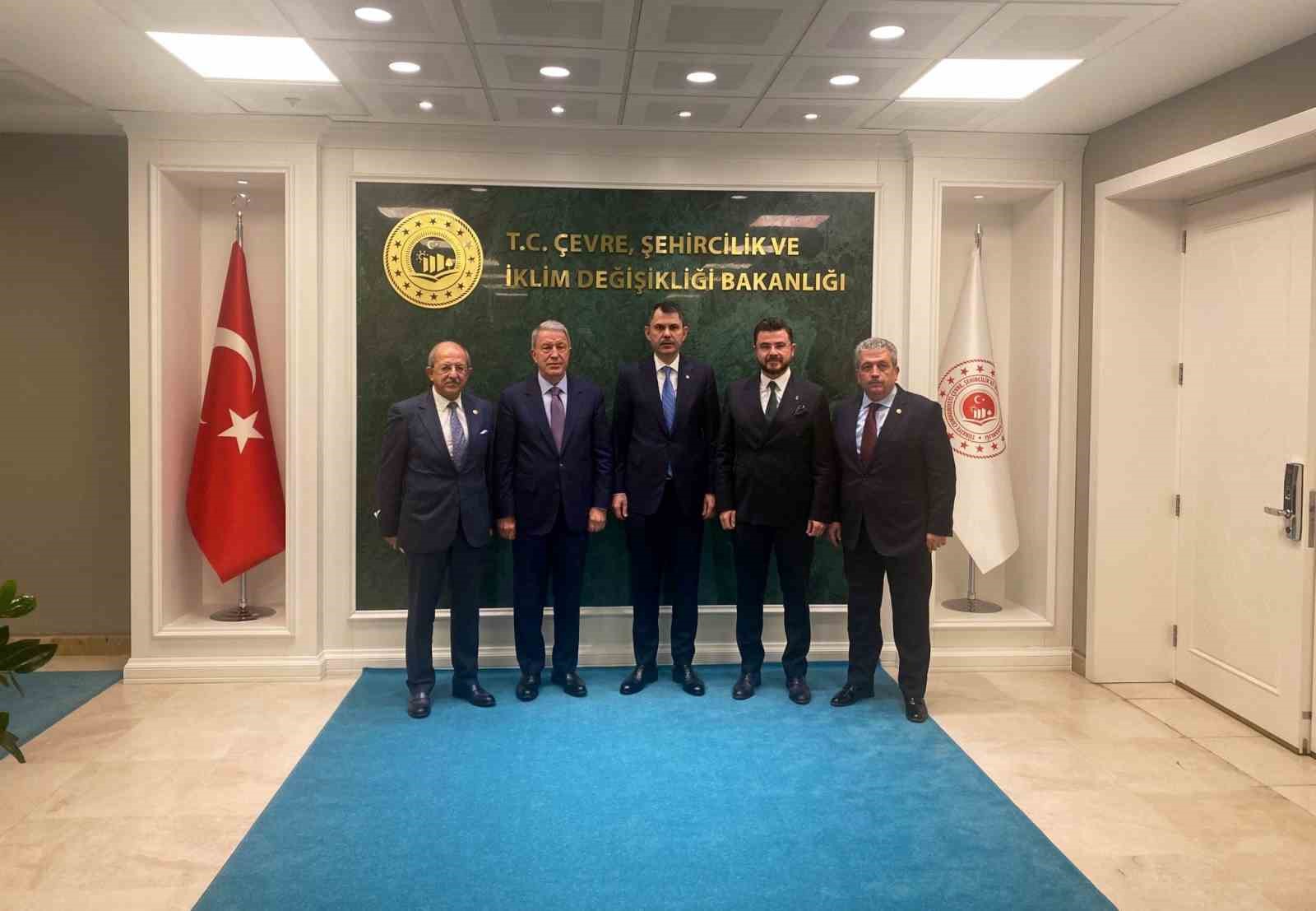 AK Parti Kayseri’den Bakan Kurum’a ziyaret