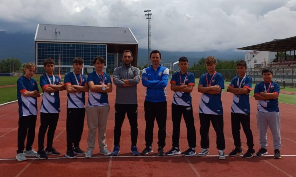 Atletizmde 8 madalya
