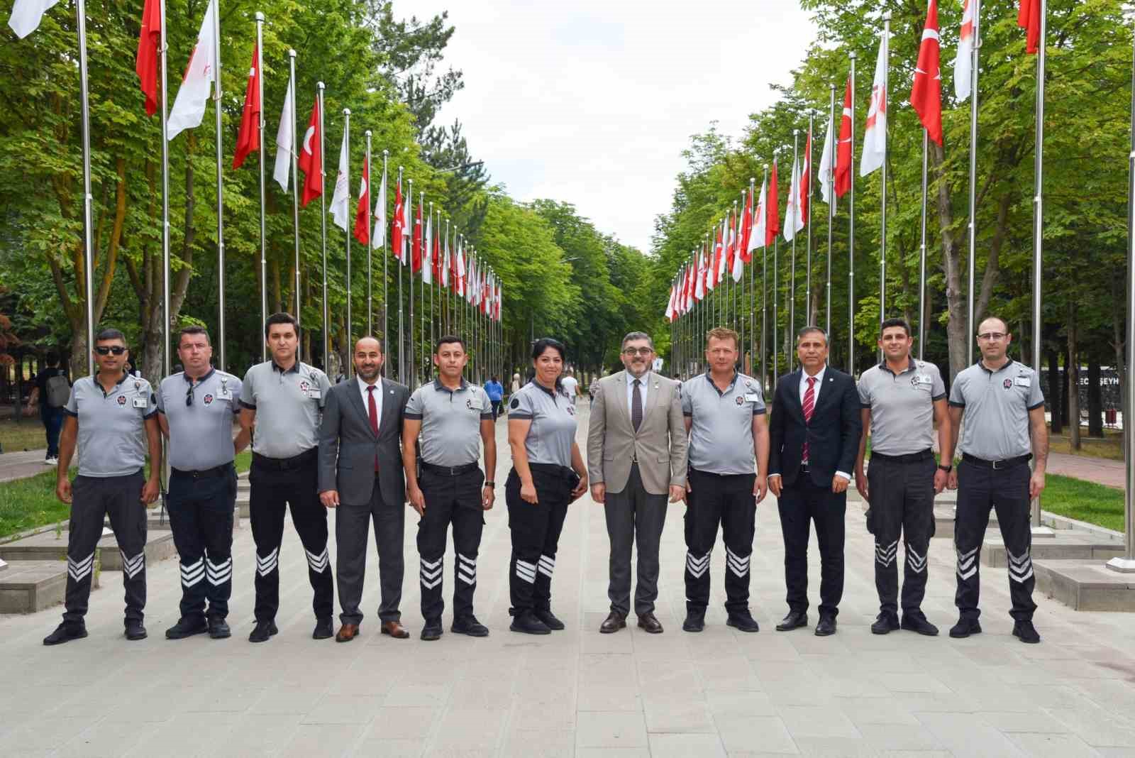 Rekt&ouml;r Kaplancıklı, g&uuml;venlik g&ouml;revlileriyle bir araya geldi
