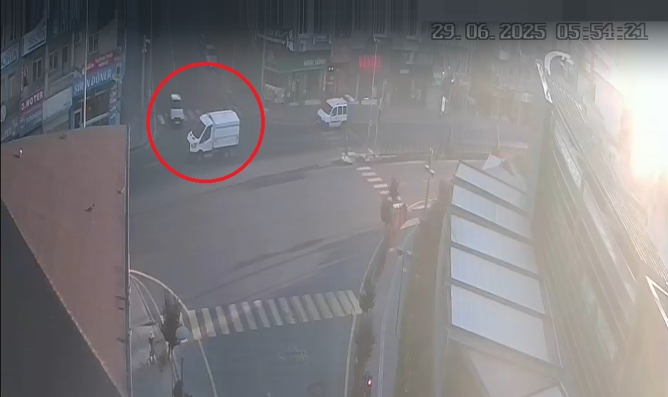 Nevşehir’de sürücünün ortalığı birbirine kattığı kaza görüntüleri ortaya çıktı