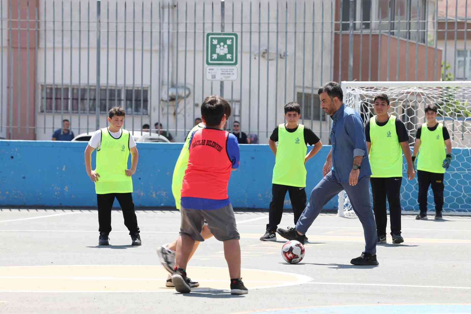 Bağcılar’da çocuklar yaz tatilini spor yaparak geçiriyor