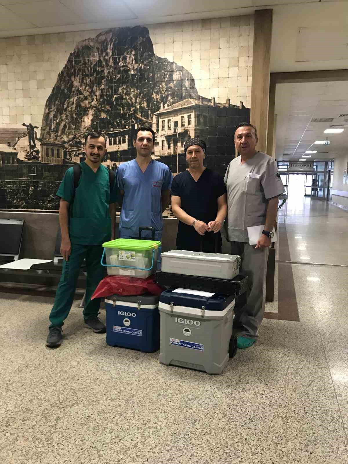 Organ bağışı 3 hastaya umut oldu